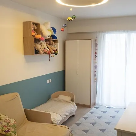 Splendid Bright And Spacious Apt Ternes Paris